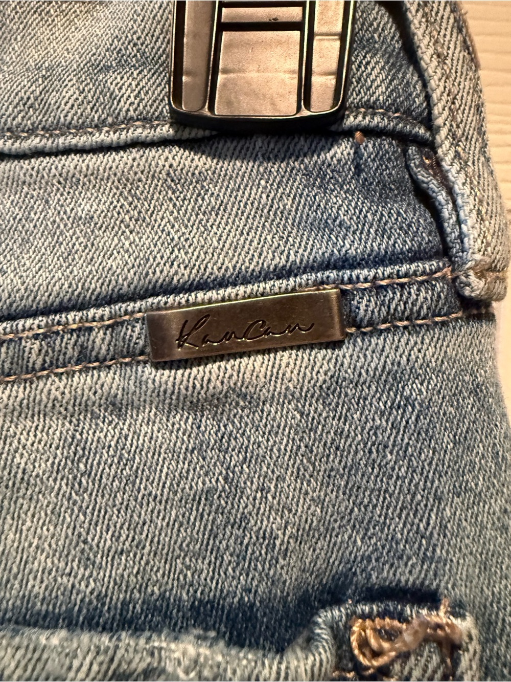 Kancan High Rise Distressed Mom Jeans Light Wash Size 5/26 - Picture 4 of 5